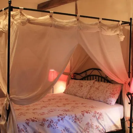 Bed & Breakfast La Collina Dei Passeri 4*