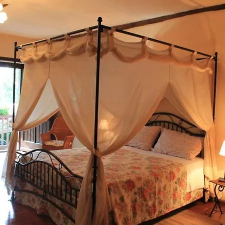 Bed & Breakfast La Collina Dei Passeri 4*