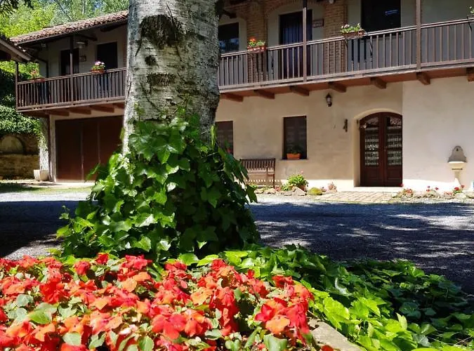 ベッド・アンド・ブレックファスト La Collina Dei Passeri 4*