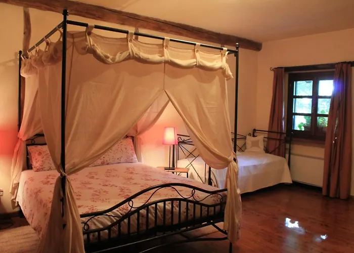 ベッド・アンド・ブレックファスト La Collina Dei Passeri Pocapaglia