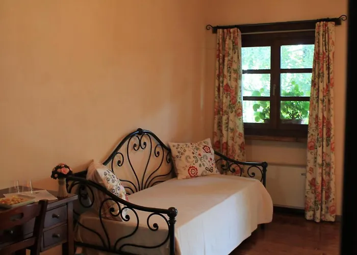 La Collina Dei Passeri 4* Pocapaglia
