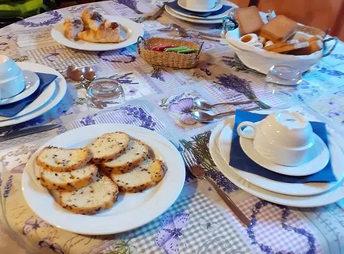 La Collina Dei Passeri 4* Pocapaglia