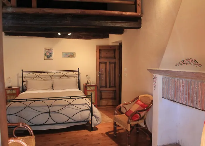 ベッド・アンド・ブレックファスト La Collina Dei Passeri Pocapaglia